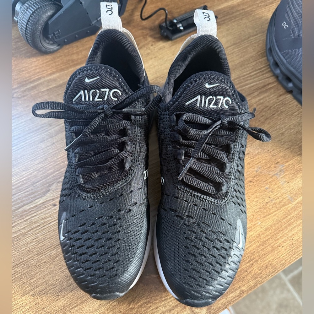 Women’s Nike 270